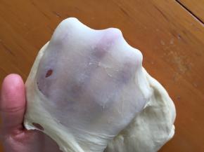 揉出手套膜即可