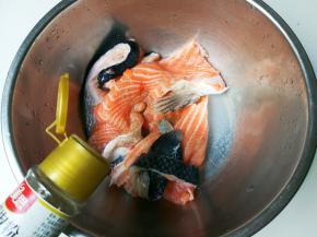 撒入少许黑胡椒粉