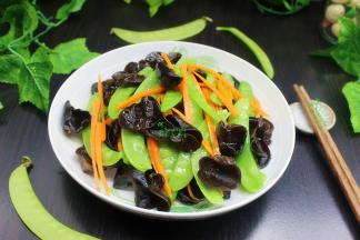 健康的春天素菜，美味出锅。