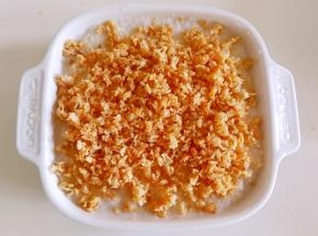 撒在莲藕泥上面