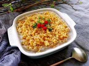 香菜切碎，放在表面做装饰