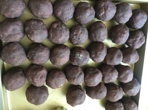 准备豆沙馅，我这个图豆沙比较多，我是做了好几份，别被误导了