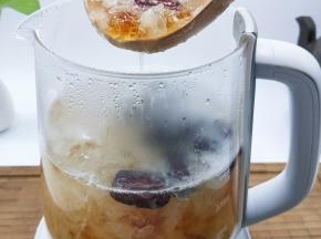 大约2小时，香，甜，糯的红枣银耳羹就好了呦～