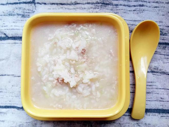 宝宝辅食：黄瓜肉末粥