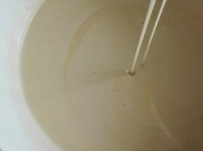 冷藏后的面糊更加浓稠