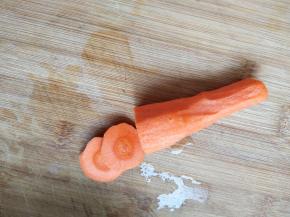 胡萝卜去皮切片