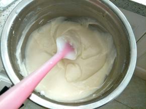 煮到奶酱浓稠就可以离火了