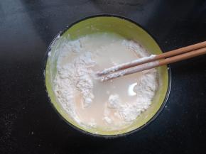 加入适量的水。