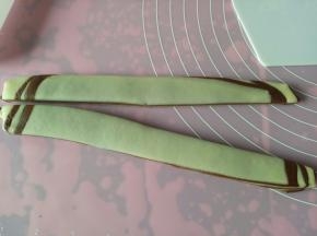 从中间切开