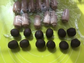 将豆沙馅分成12等份