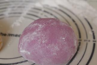 活好的紫薯面团