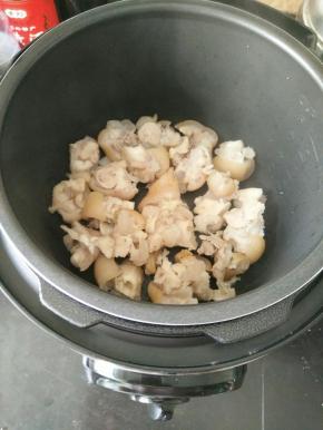 放到高压锅里。
