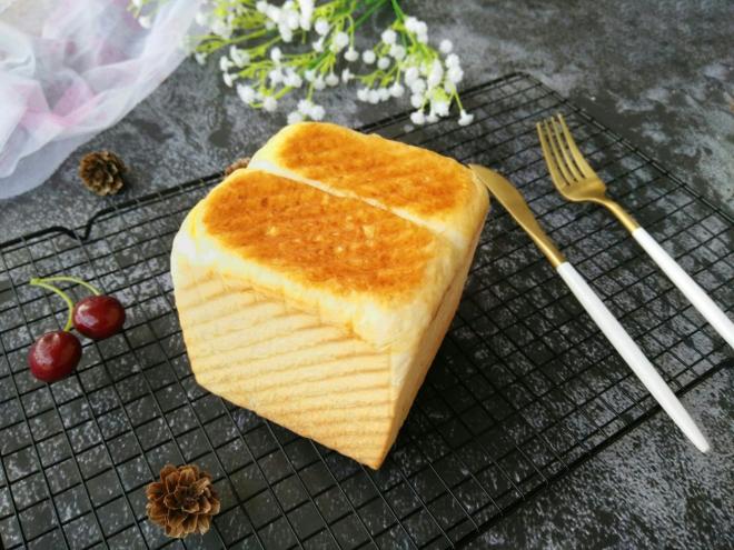 “66”紫薯吐司