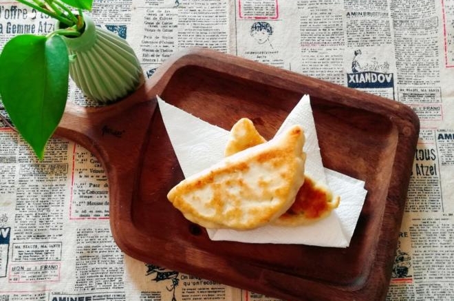 发面版韭菜盒子