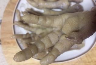 水开后十分钟即可捞起，用纯净冲洗