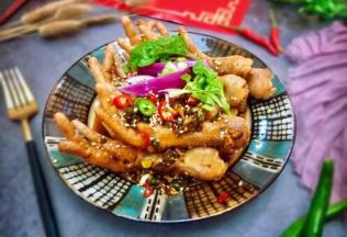 相当辣味，味道也十分丰富，追剧会客好零嘴！