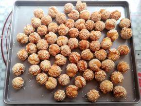 开口笑放凉后就可以吃了