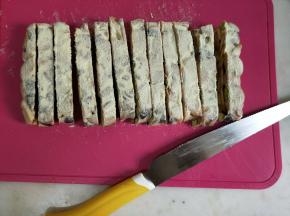 切成合适大小的小块。