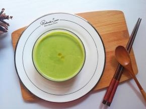 滴入两滴牛油果油