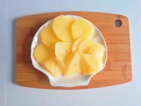 用筷子轻松扎透就是熟透了