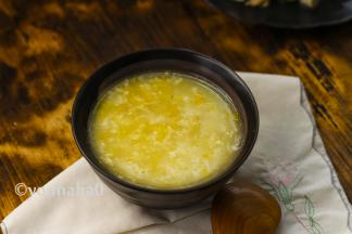 这款粥喝起来甜丝丝的，一口气能喝上2大碗。