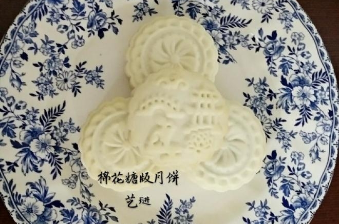 棉花糖豆沙馅月饼