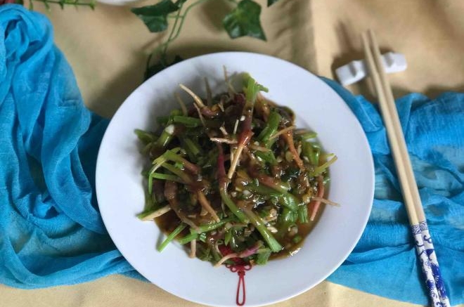 蚝油菠菜根