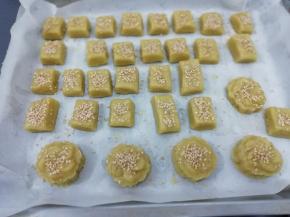 .再撒上熟的白芝麻