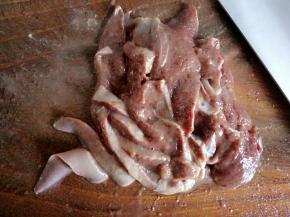 去掉筋膜，切薄片