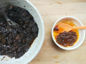 准备自己喜欢的酱。