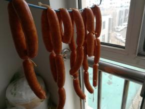 用牙签扎几个空，风干两个小时。