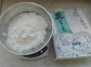 1. 将所有材料混合