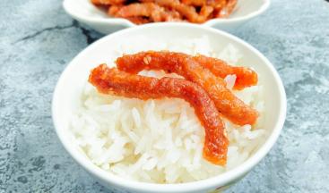 糖醋里脊配米饭，最香啦！