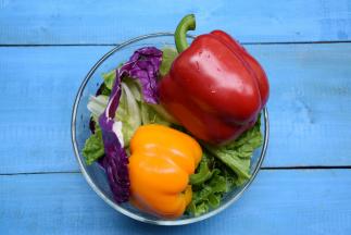 将所需食材准备好，洗干净