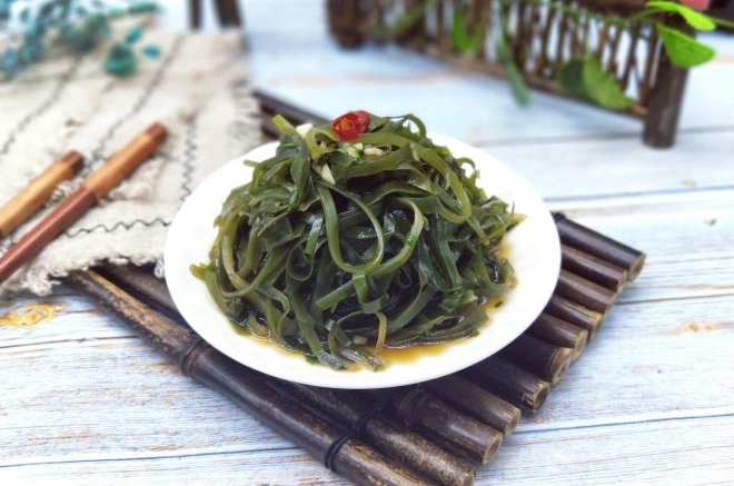 开胃菜～凉拌海带丝