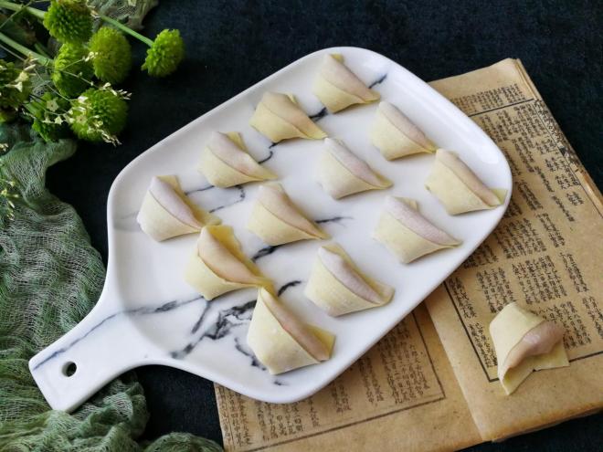 胡萝卜巴沙鱼牛肉小馄饨