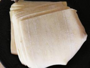 这是买来的馄饨皮