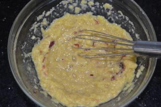 加入玉米渣、
搅拌均匀