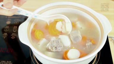 食用前加入适量的盐调味。