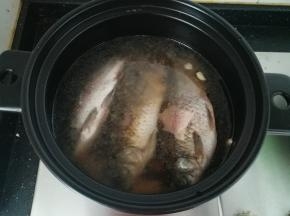 之后加入适量的清水。