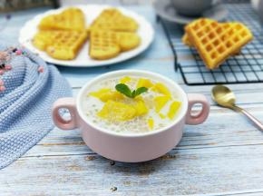 搭配一杯西米露，下午茶开启。