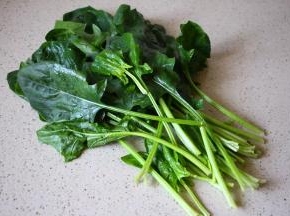 1:新鲜菠菜洗净