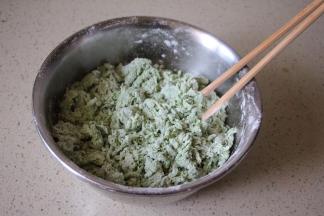 6:用筷子搅成絮状   絮状就好   千万不能成团