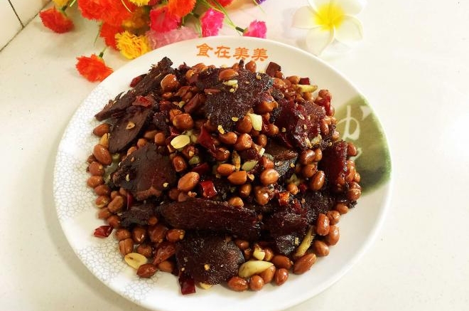 干煸花生牛肉