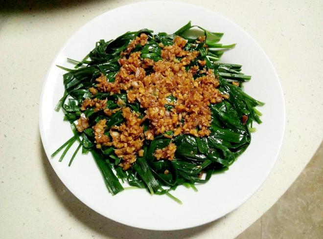 白灼韭菜