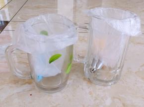 放进杯子里面备用