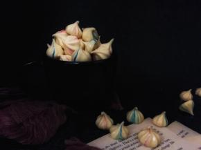 冷却后用密封瓶子装起来