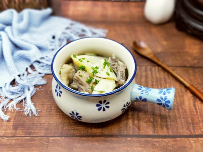 春笋炖母鸡汤