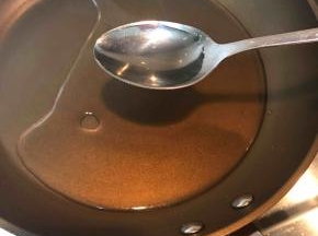 加入三汤匙白醋