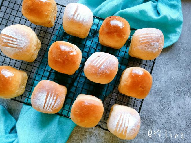 胡萝卜全麦小餐包（植物油版）